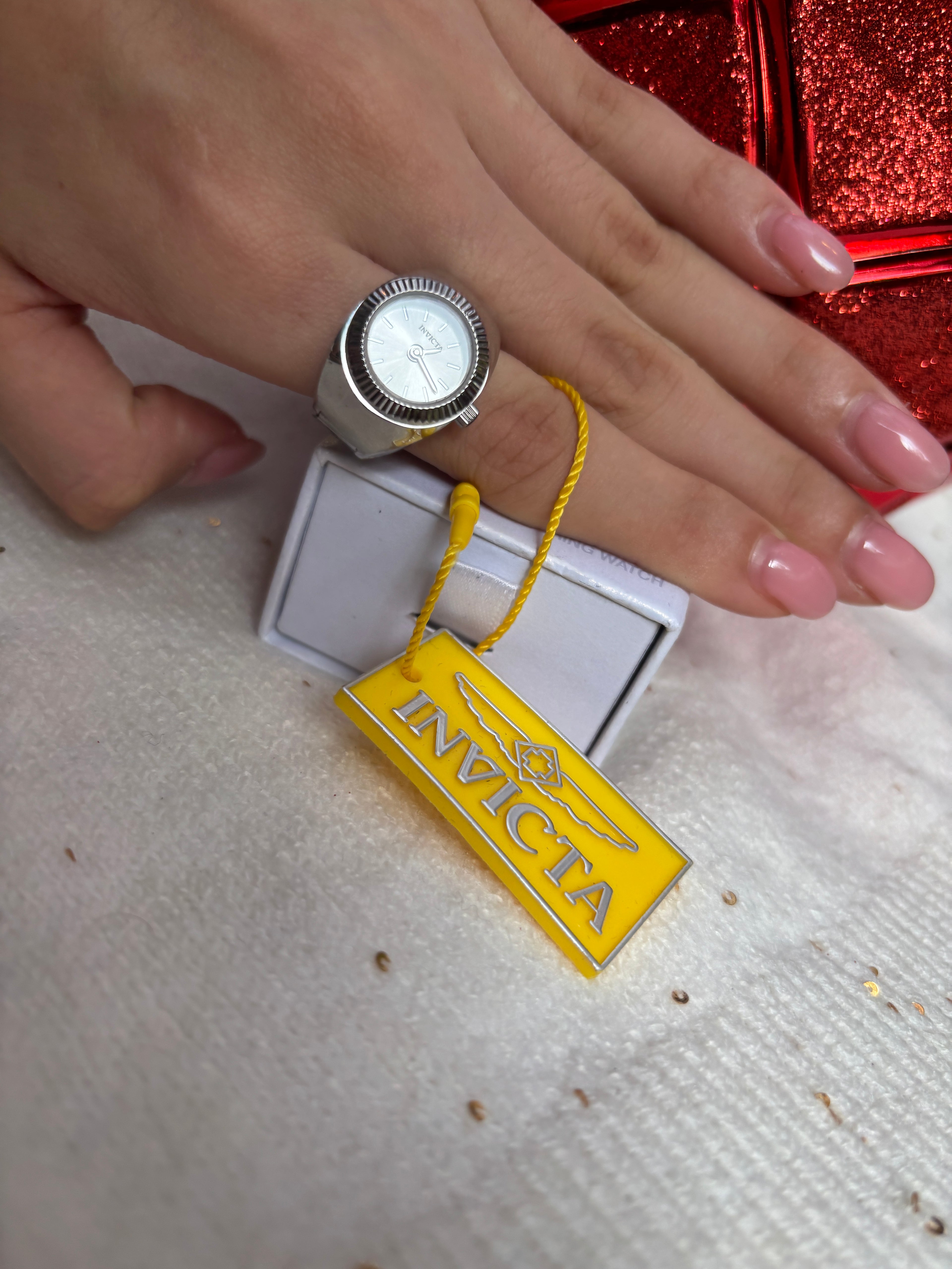 Reloj Invicta de anillo