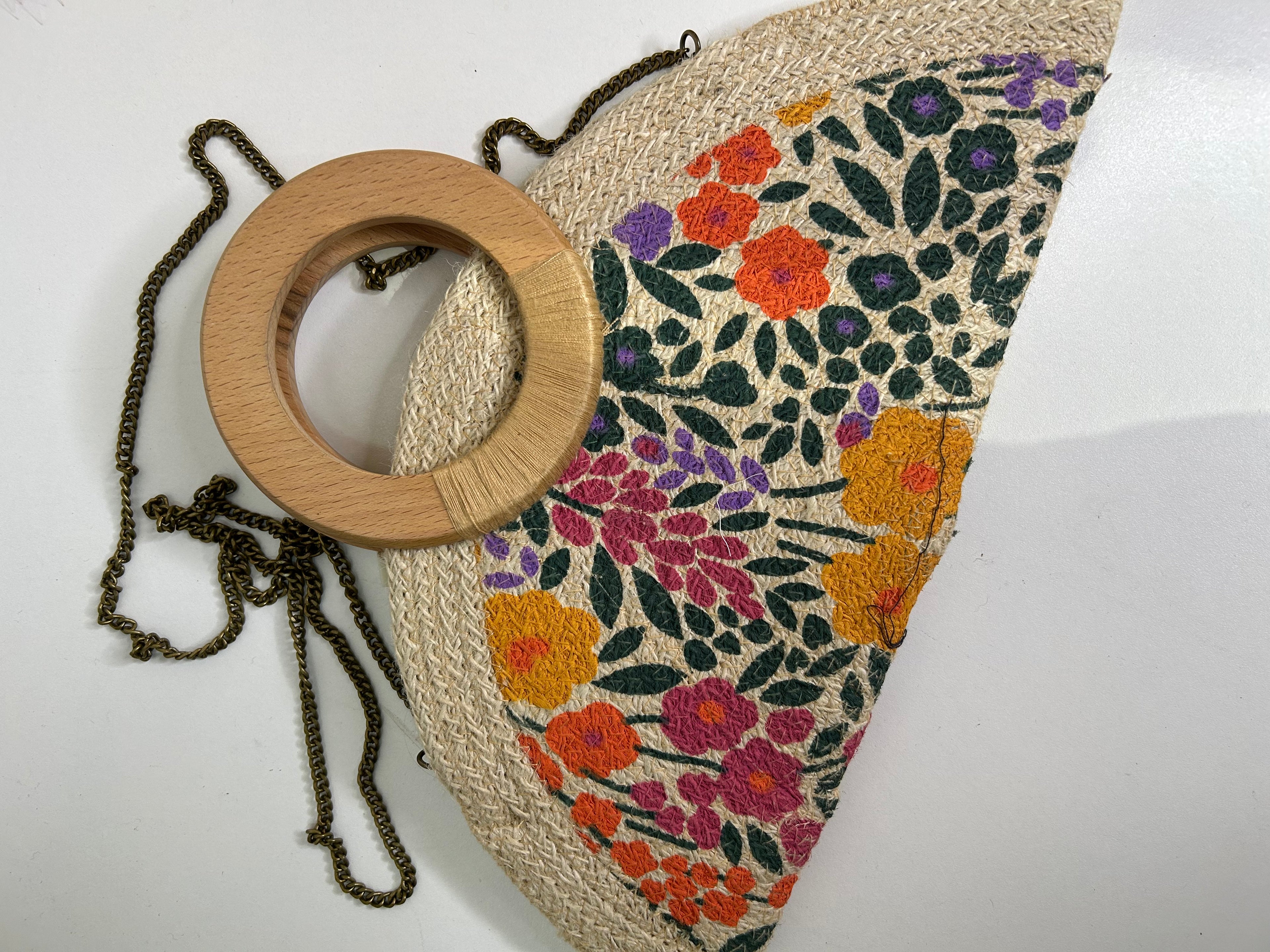Bolso de yute artesanal