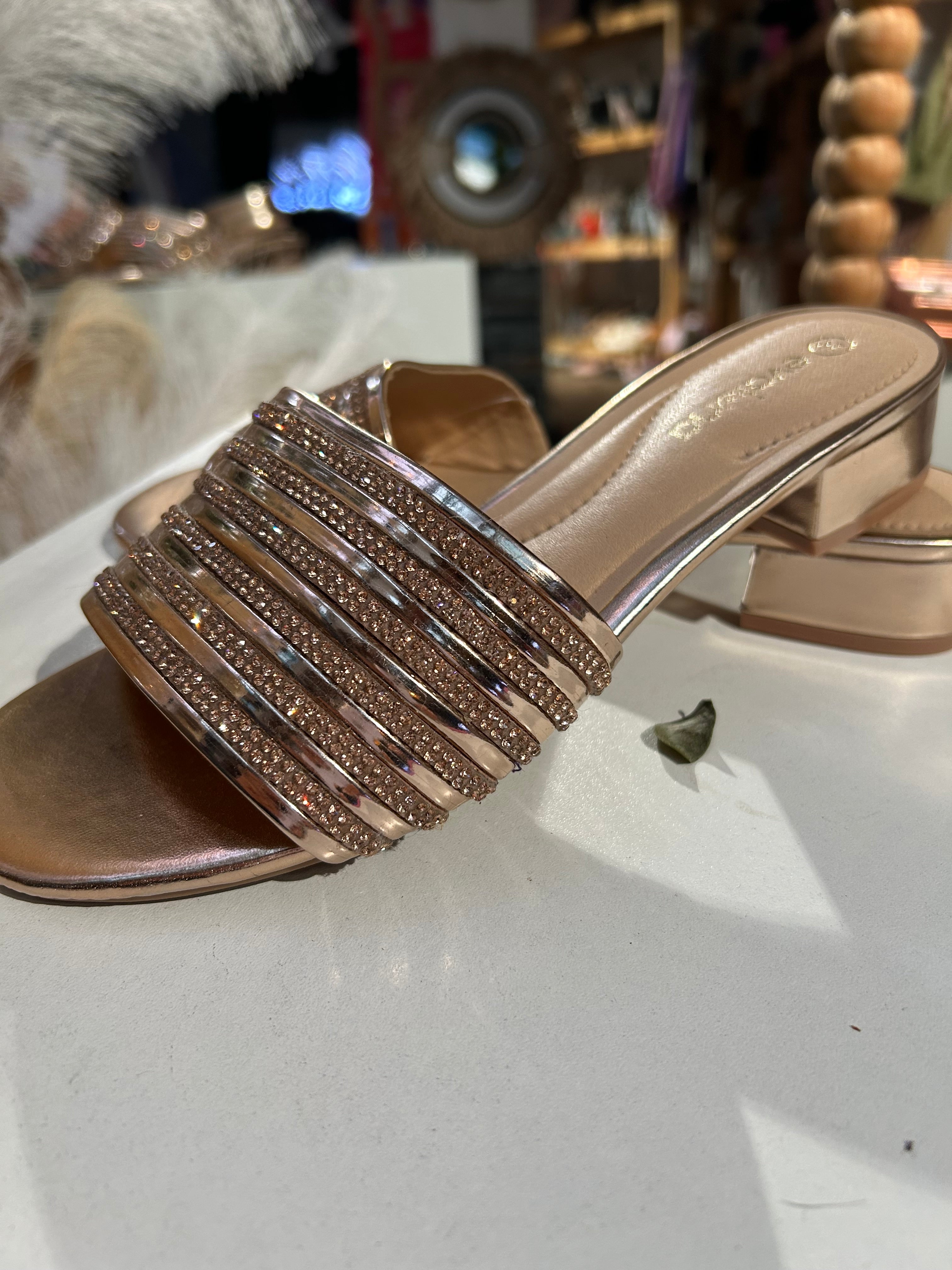 Sandalias