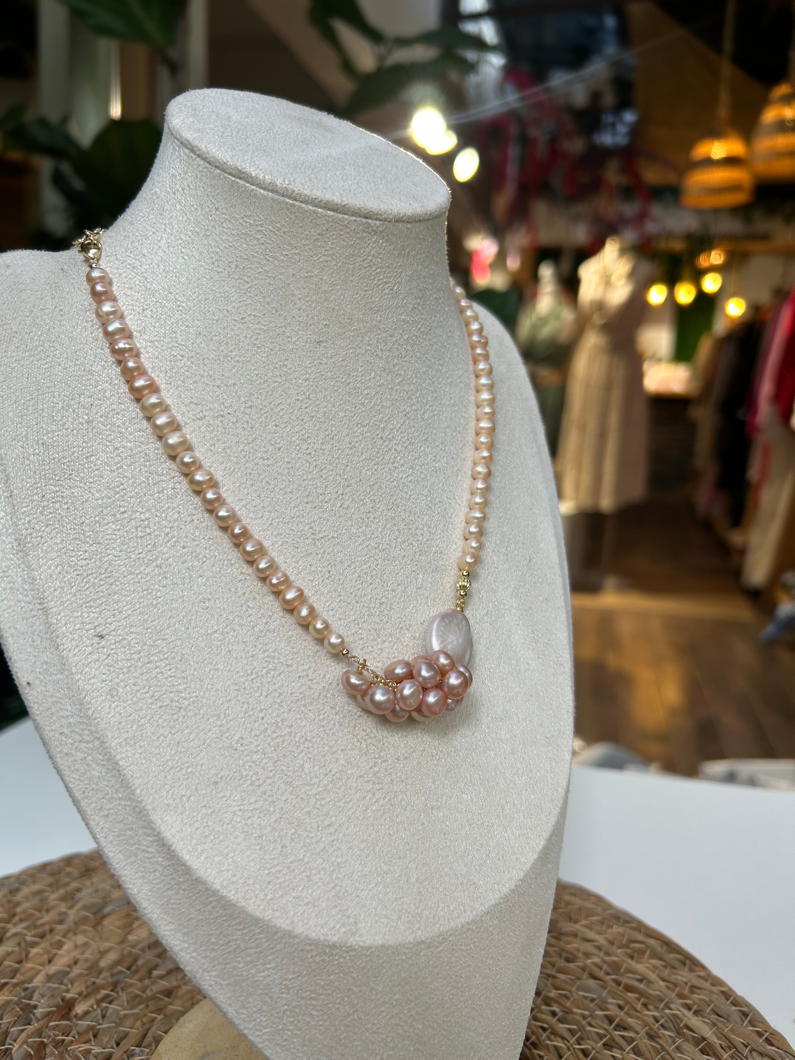 Collar de piedras naturales - Joyería