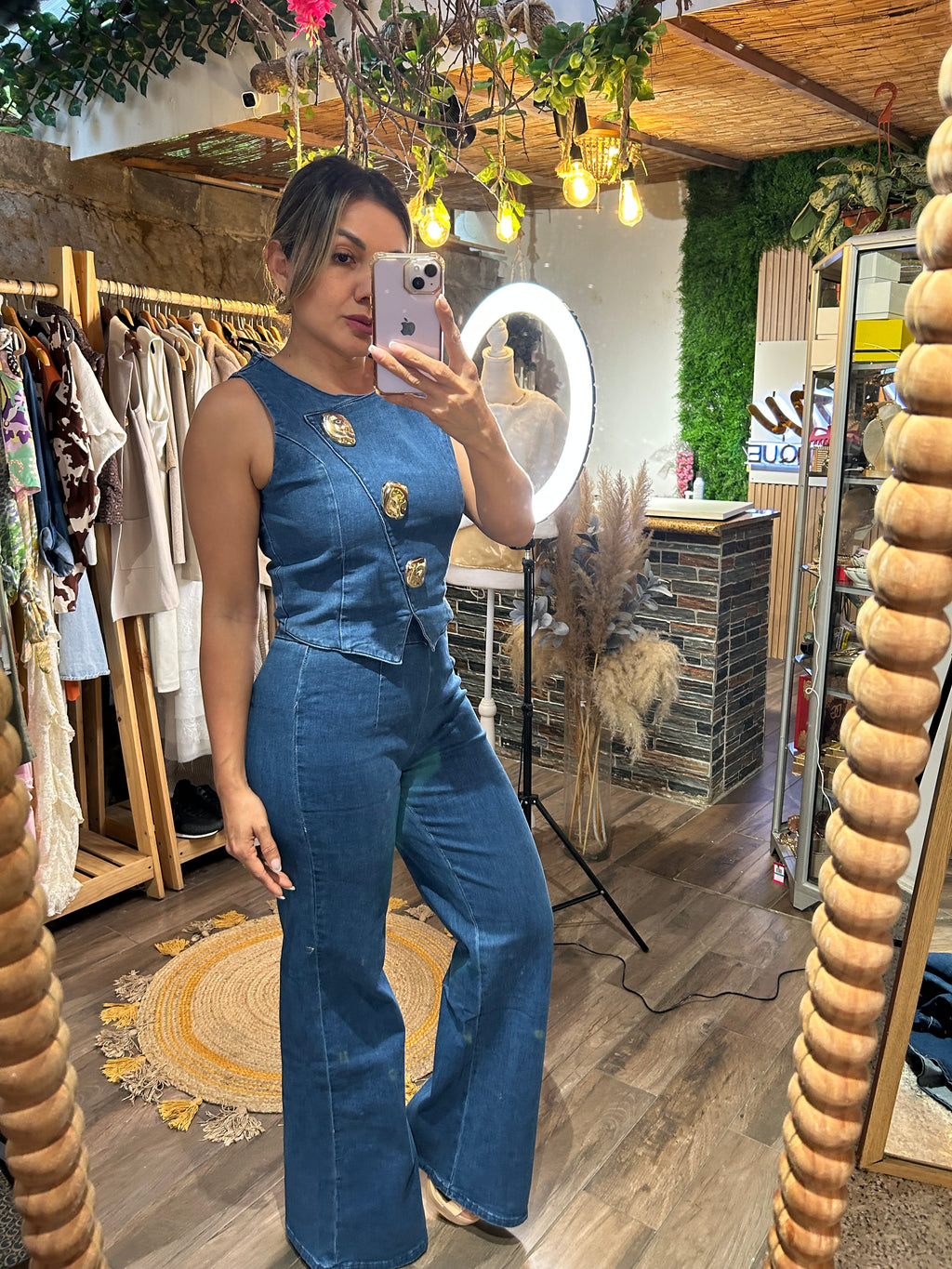 Set Demiun