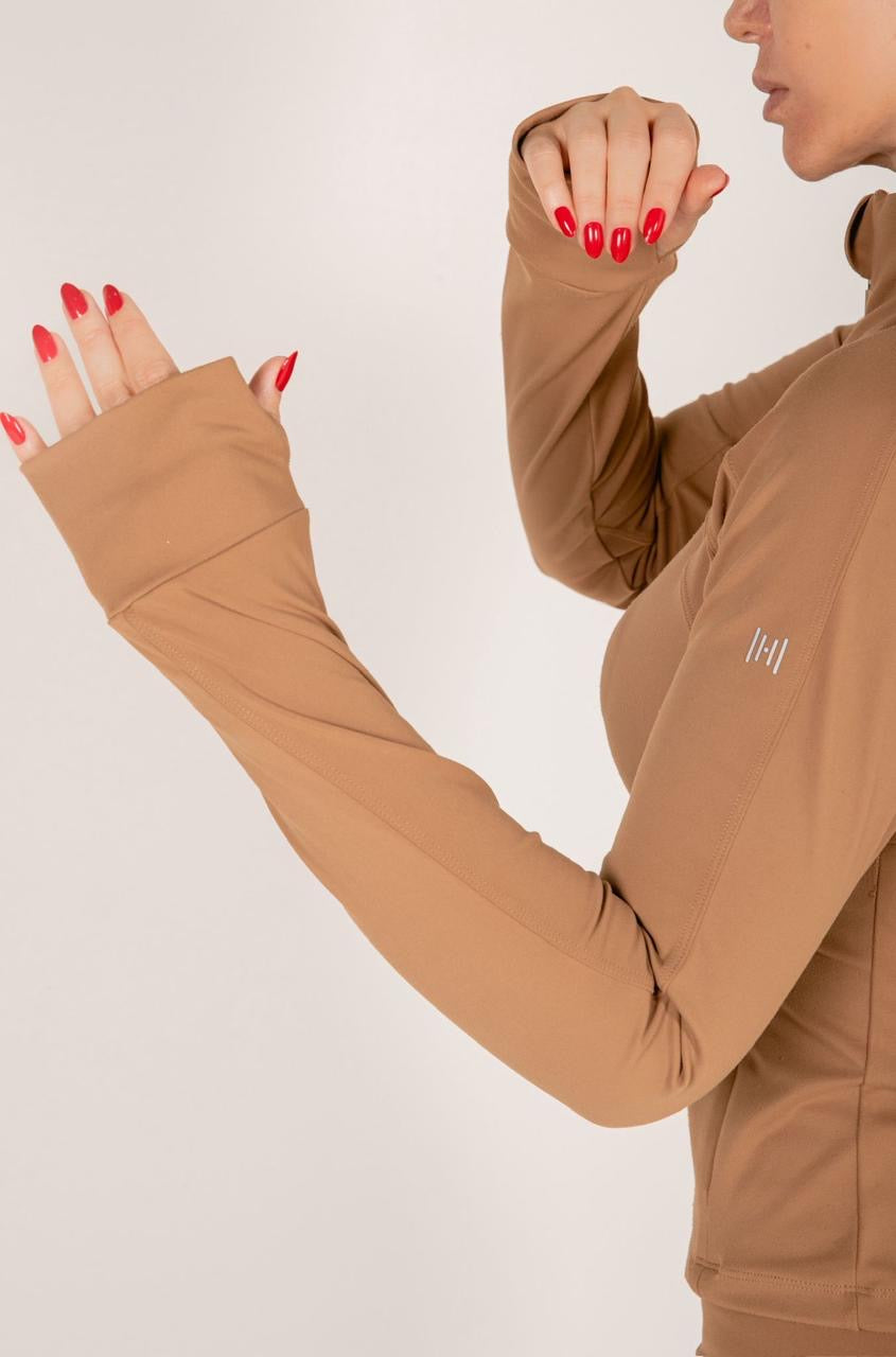 Cover Up – Suéter Deportivo para Gym

Diseñado para moverte con libertad y estilo, nuestro Cover Up es el complemento perfecto