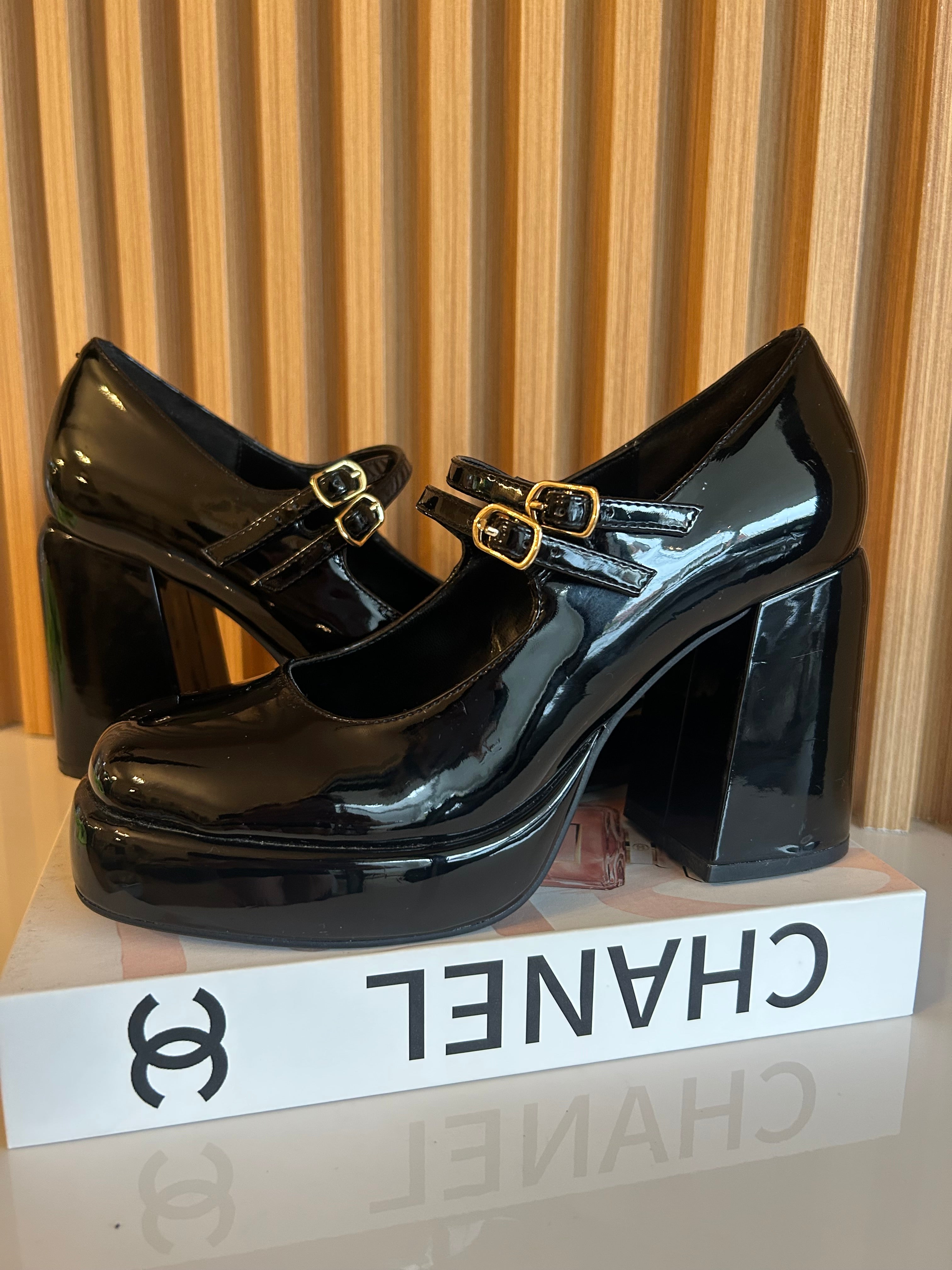 Zapato Guees