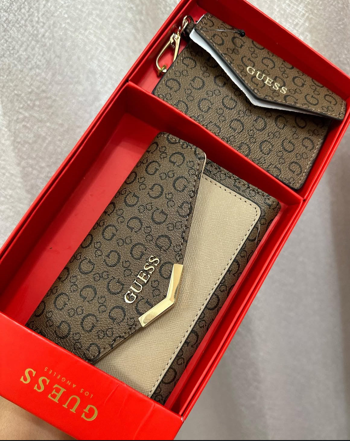 Set billetera y tarjetero Guess