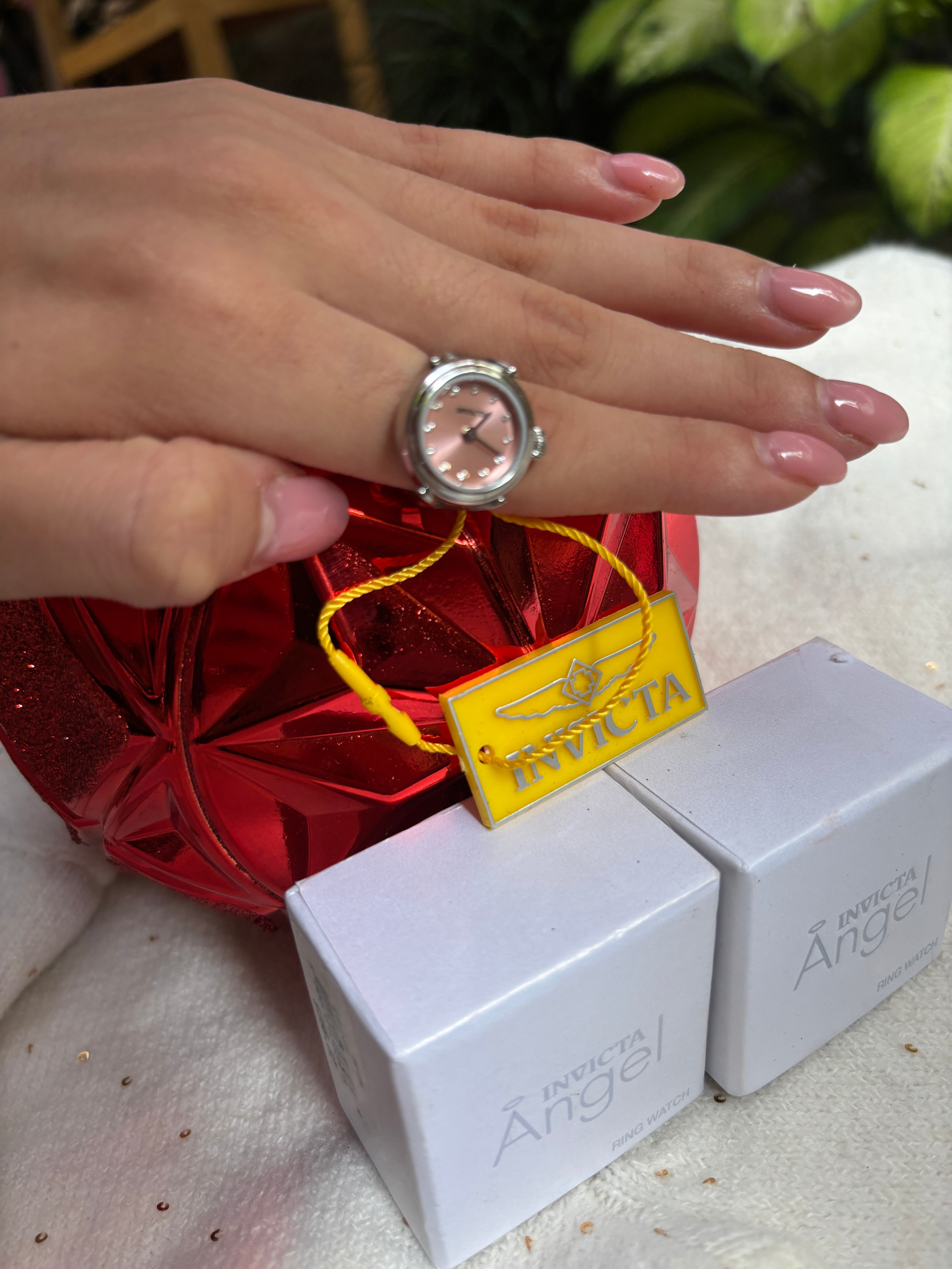 Reloj Invicta de anillo
