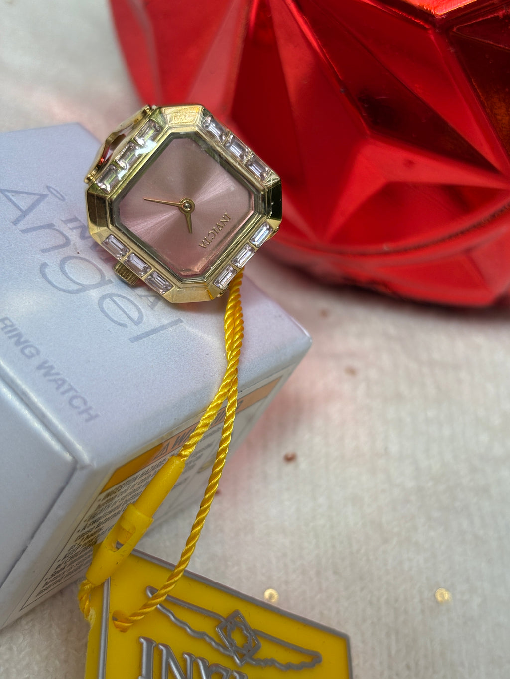 Reloj Invicta de anillo