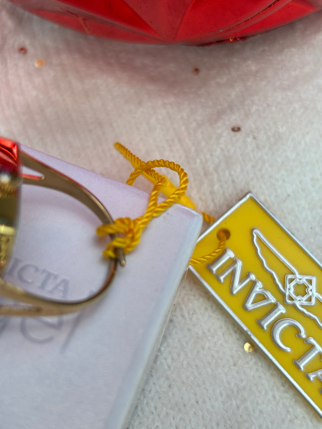 Reloj Invicta de anillo