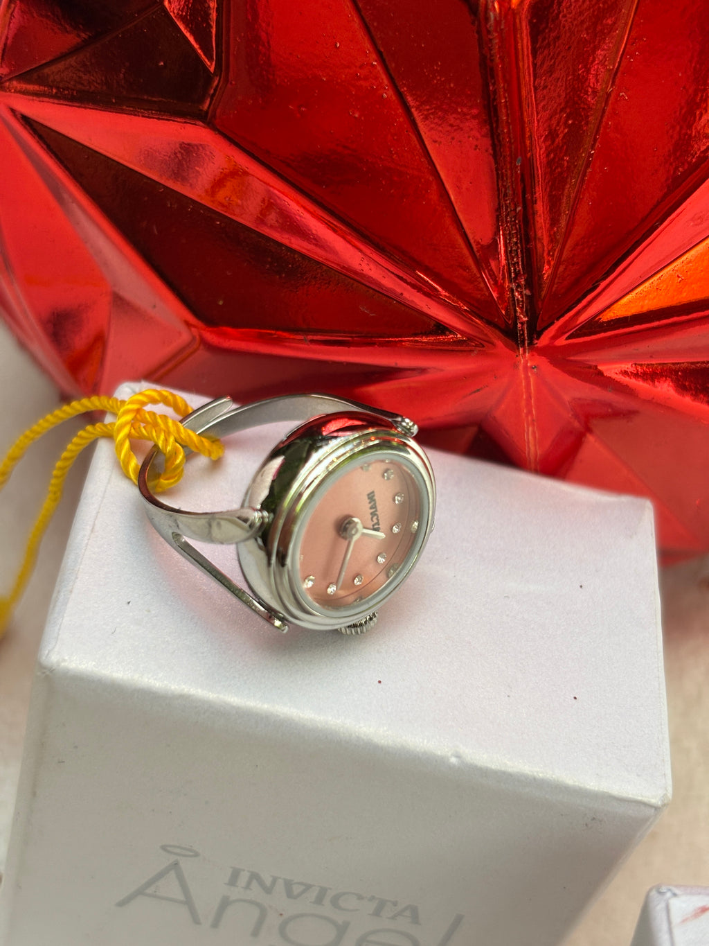 Reloj Invicta de anillo