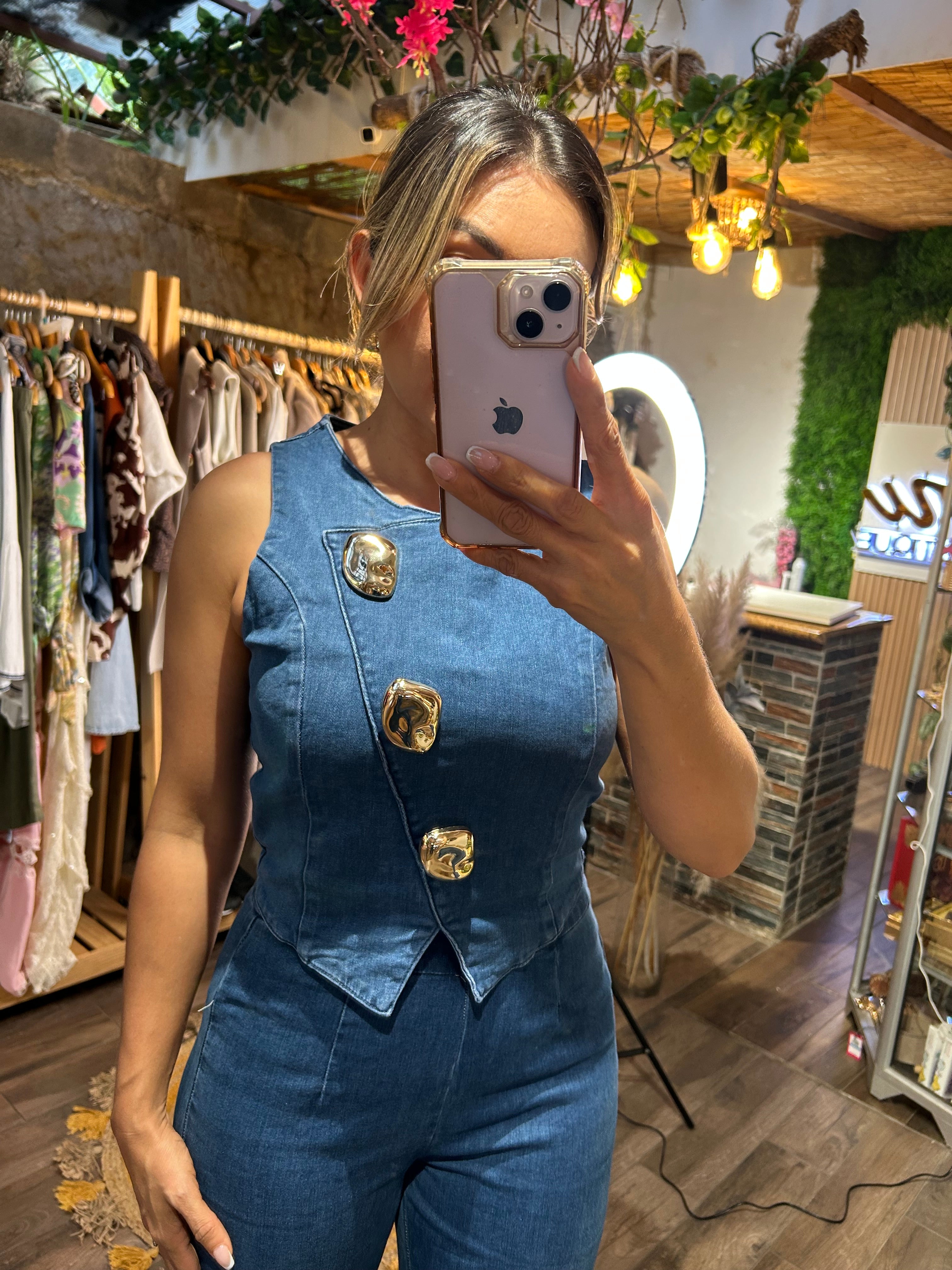 Set Demiun