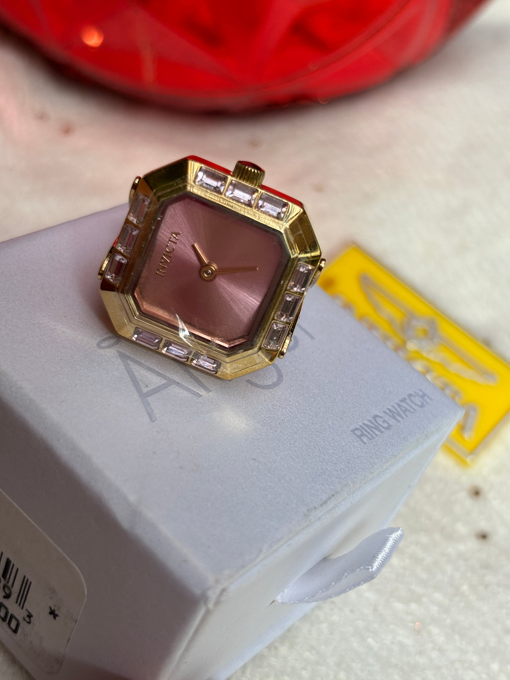 Reloj Invicta de anillo
