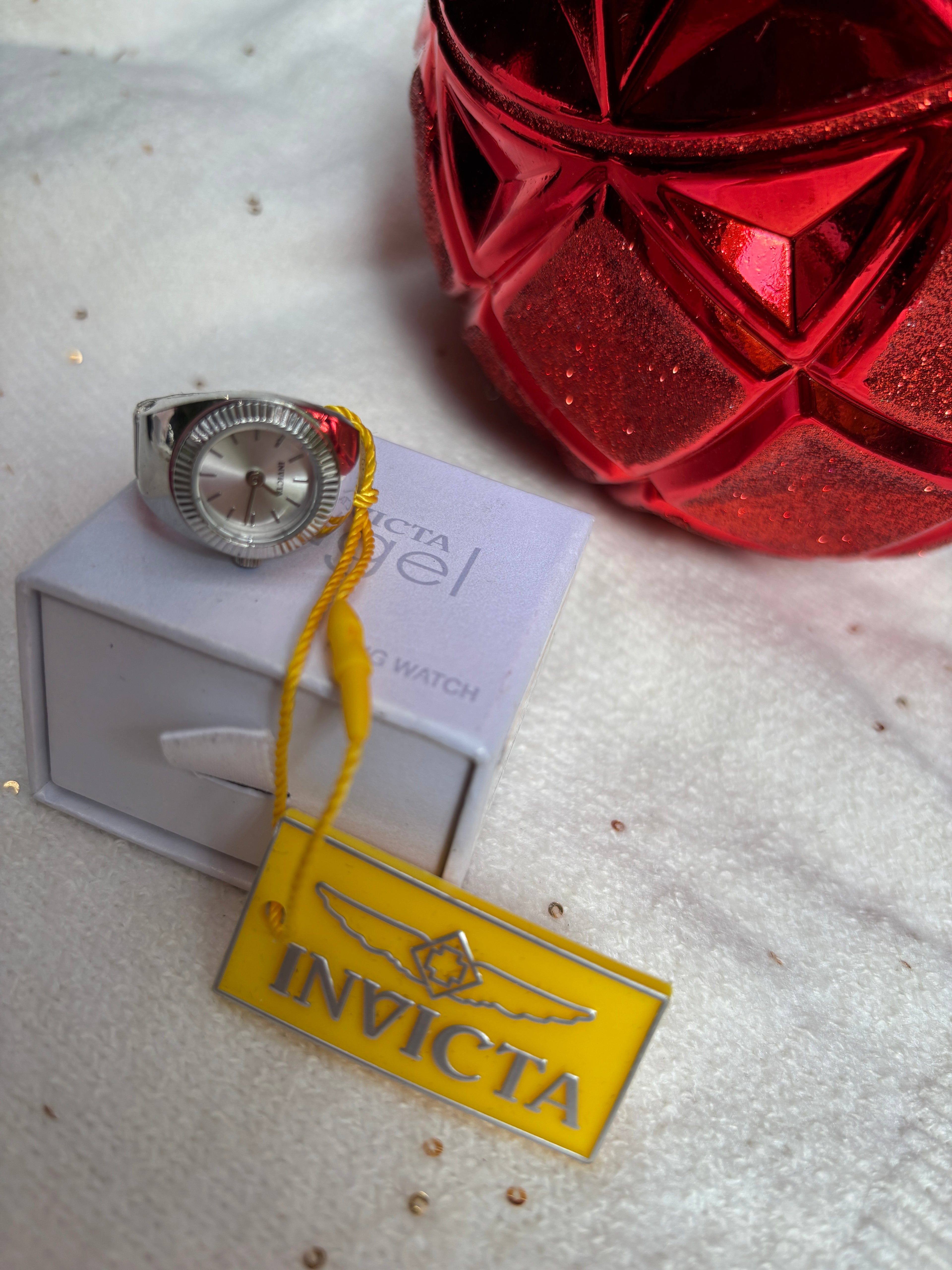 Reloj Invicta de anillo