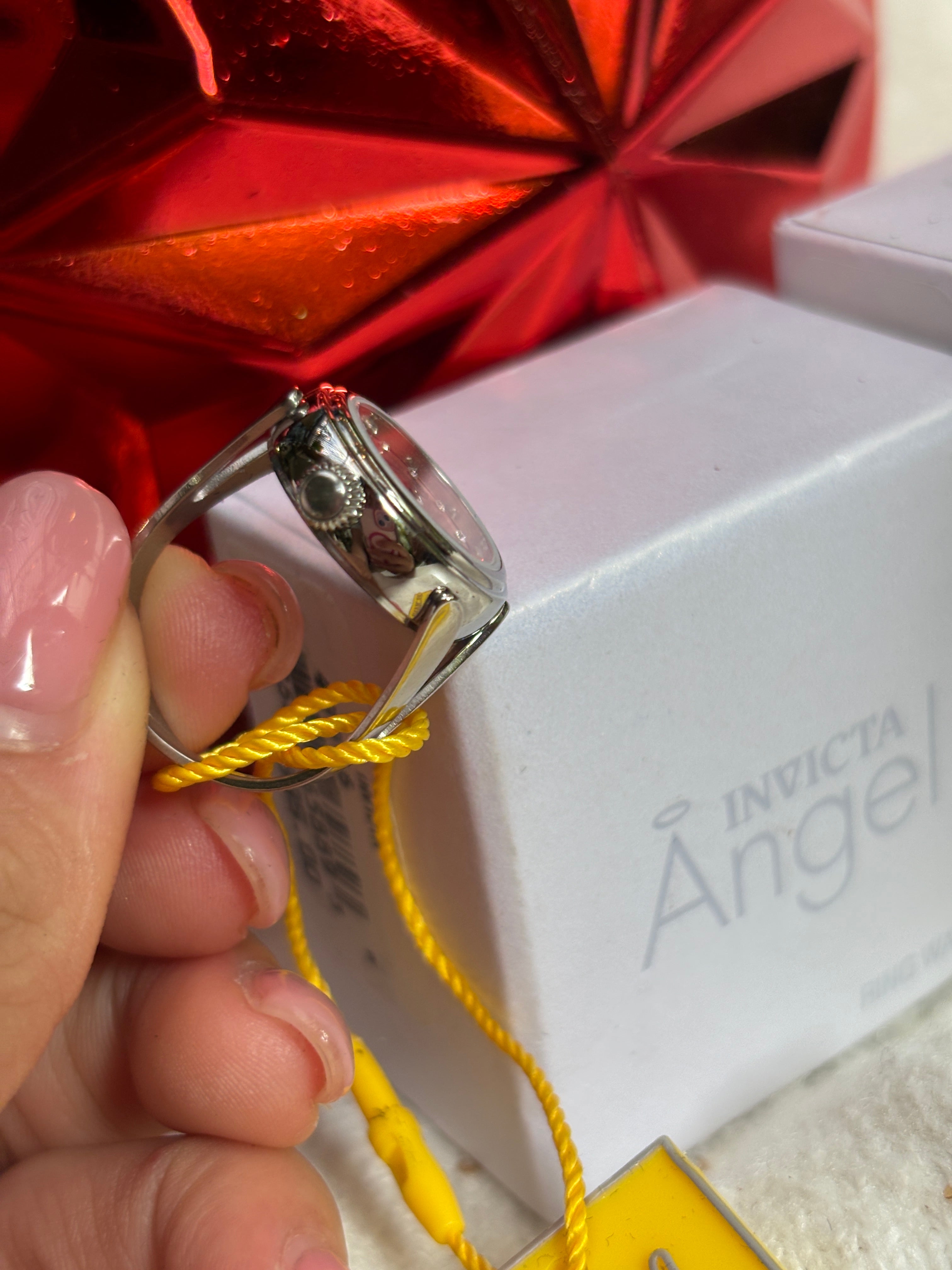 Reloj Invicta de anillo
