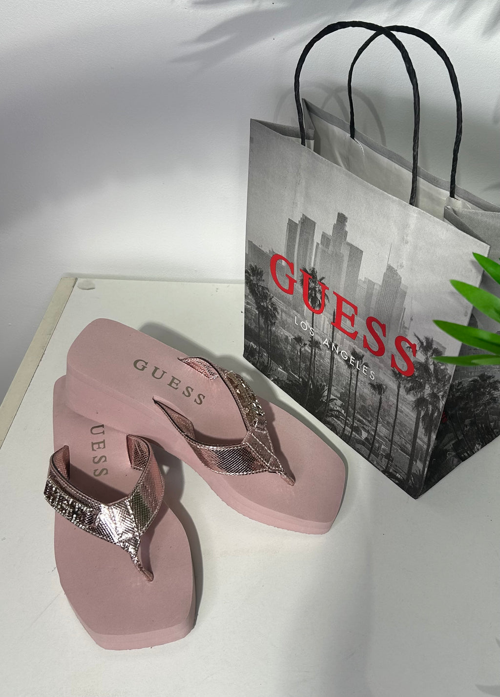 Sandalias Guess