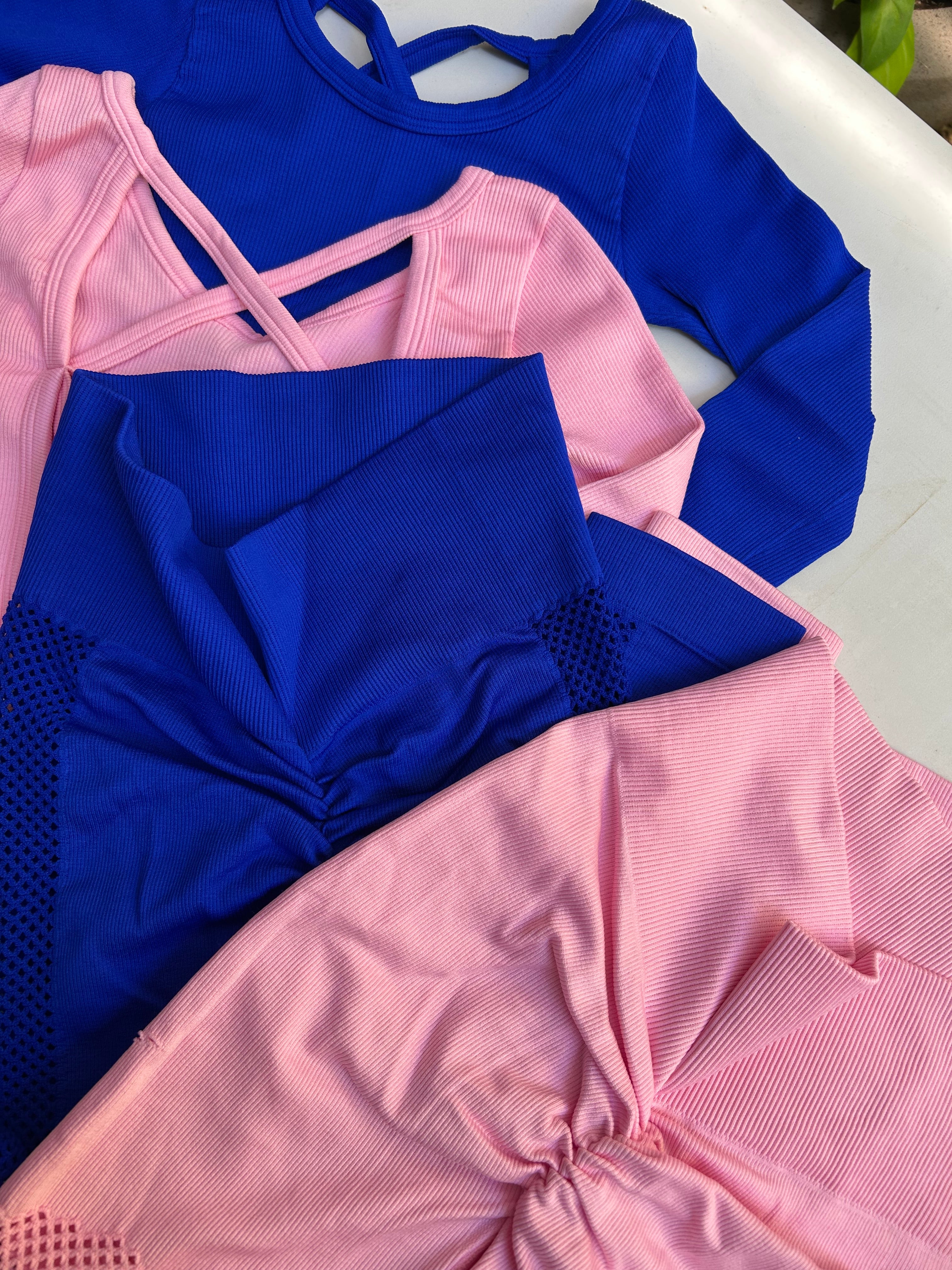 Set deportivo con blusa larga