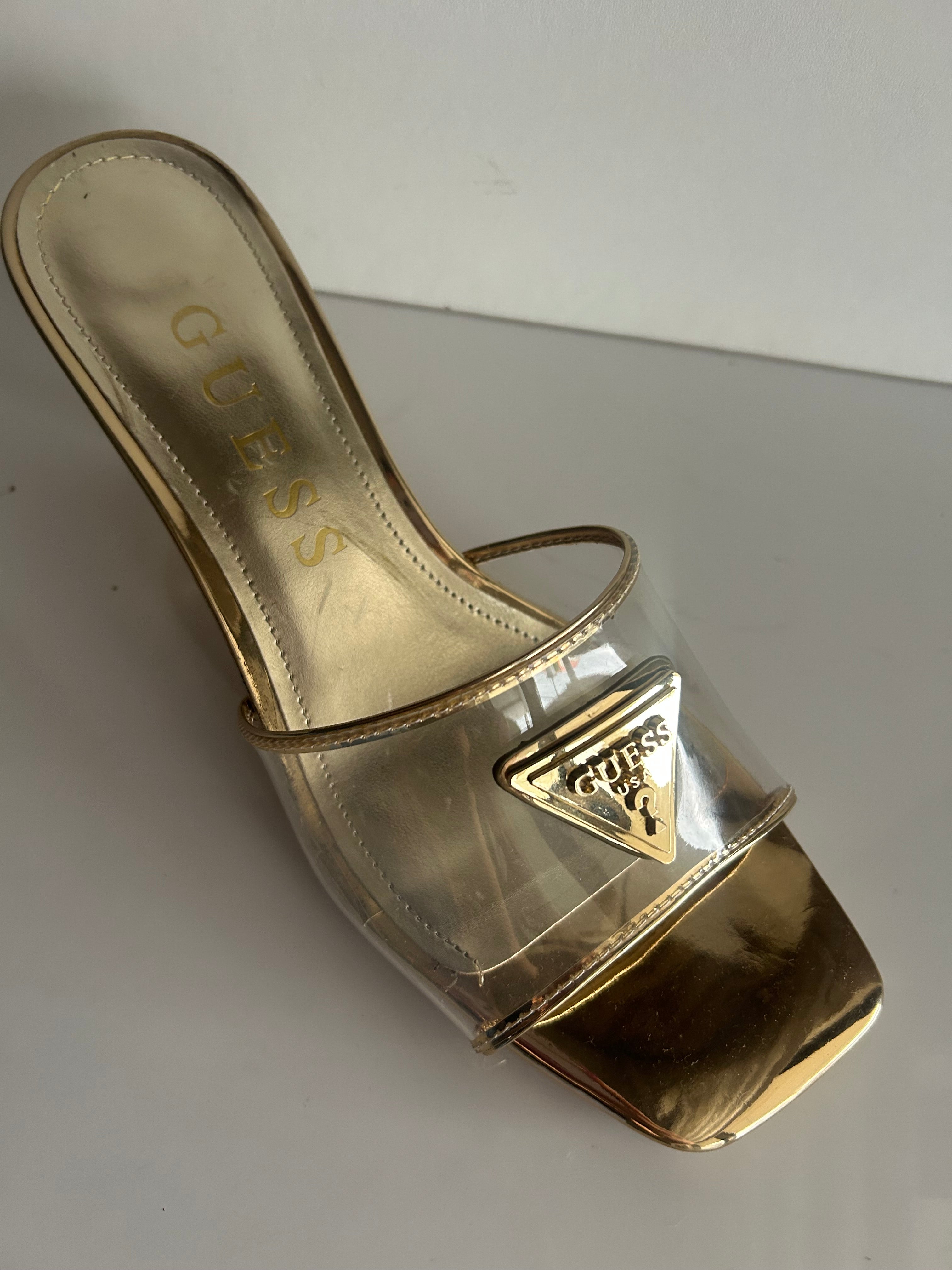 Zapatos Guees