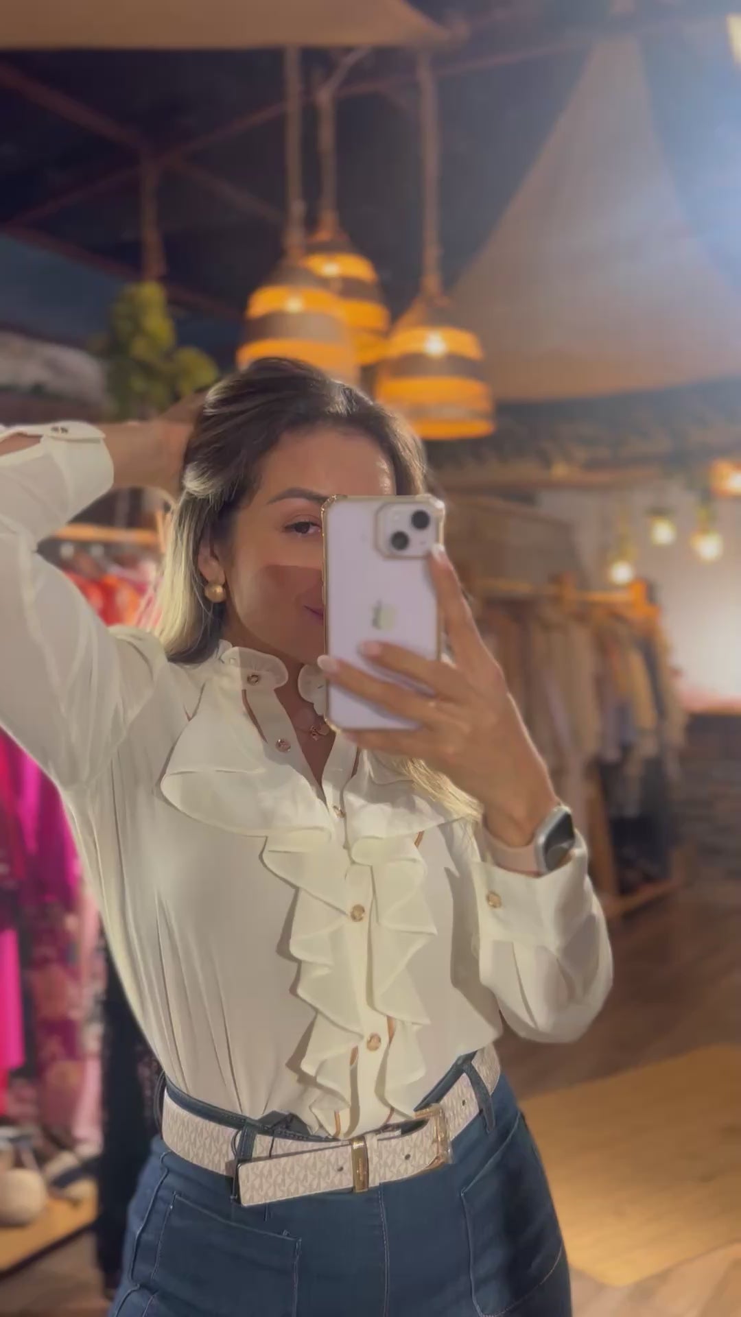 Blusa de vuelos  beige